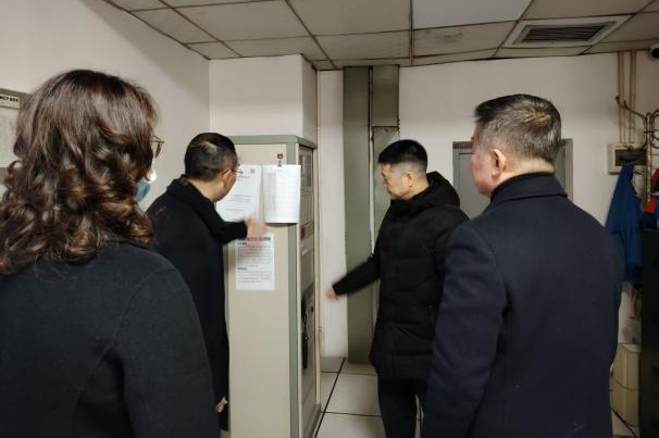 省DB电竞集团党委书记、董事长游勇检查督导春节安全生产并看望慰问干部员工